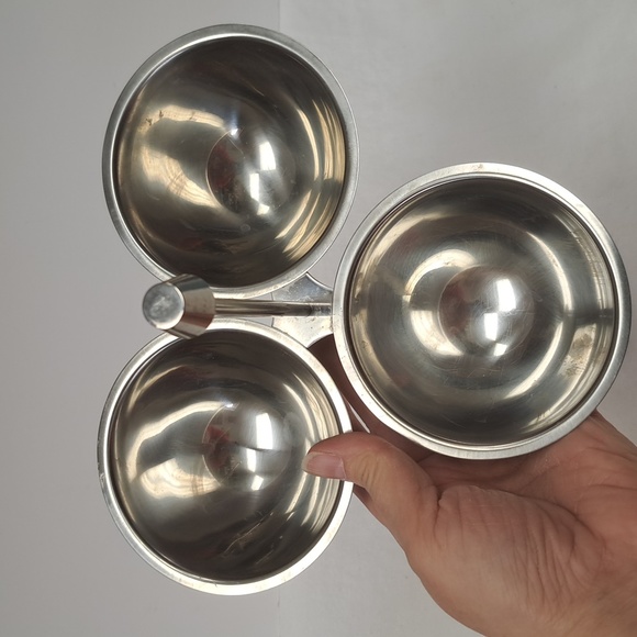 Mid Century Modern 18/8 stainless steel condiment holder bt " Oneida" - Picture 2 of 5